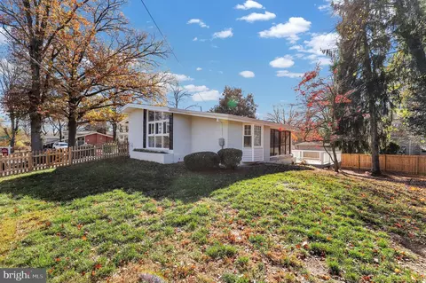 Exterior - 500 Sisson St, Silver Spring, MD 20902 photo 7 of 8