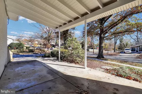 Exterior - 500 Sisson St, Silver Spring, MD 20902 photo 8 of 8
