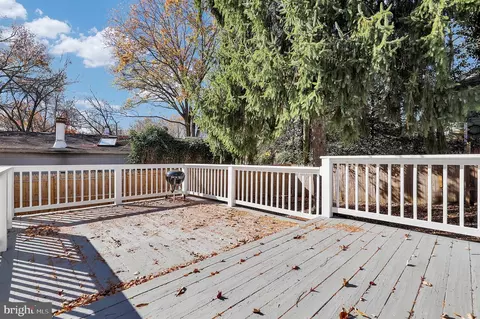 Exterior - 500 Sisson St, Silver Spring, MD 20902 photo 3 of 8