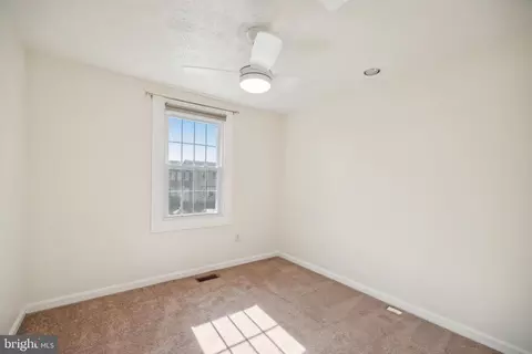 Bedroom - 1203 Elm Grove Cir, Silver Spring, MD 20905 photo 3 of 4