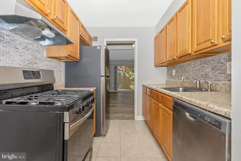 Kitchen - 3342 Hewitt Ave #3-1-B, Silver Spring, MD 20906 photo 2 of 8