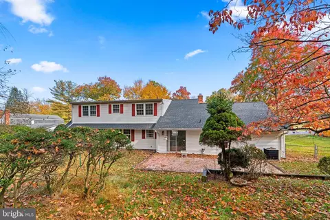 Exterior - 3012 Bluff Point Ln, Silver Spring, MD 20906 photo 3 of 4
