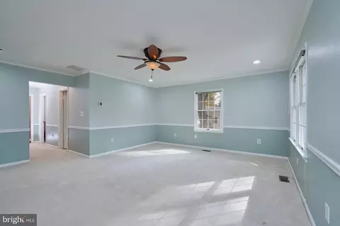 225 Rolling Rd, Gaithersburg, MD 20877 photo 31