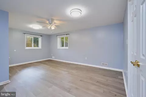 225 Rolling Rd, Gaithersburg, MD 20877 photo 47