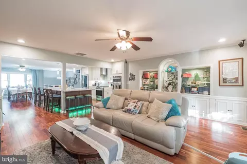 225 Rolling Rd, Gaithersburg, MD 20877 photo 21