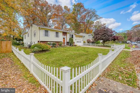 225 Rolling Rd, Gaithersburg, MD 20877 photo 2