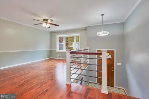 225 Rolling Rd, Gaithersburg, MD 20877 photo 7