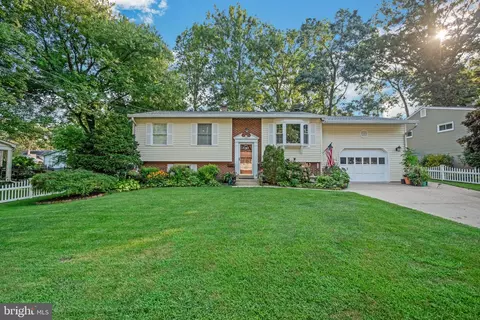 225 Rolling Rd, Gaithersburg, MD 20877