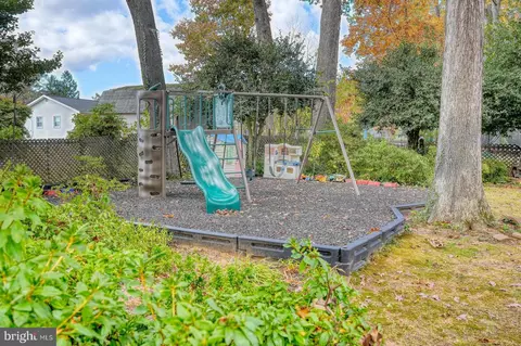 225 Rolling Rd, Gaithersburg, MD 20877 photo 56