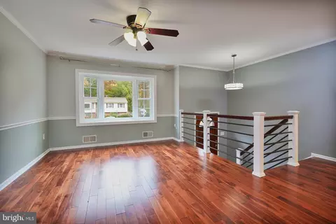 225 Rolling Rd, Gaithersburg, MD 20877 photo 8
