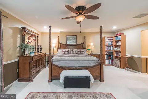 225 Rolling Rd, Gaithersburg, MD 20877 photo 32
