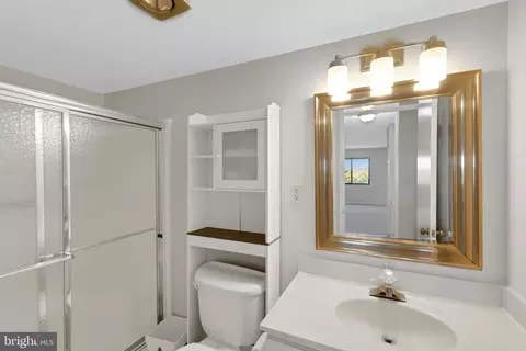 Bath - 15101 Interlachen Dr #1-1009, Silver Spring, MD 20906 photo 2 of 3