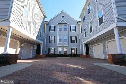 12704 Found Stone Rd #2-205, Germantown, MD 20876