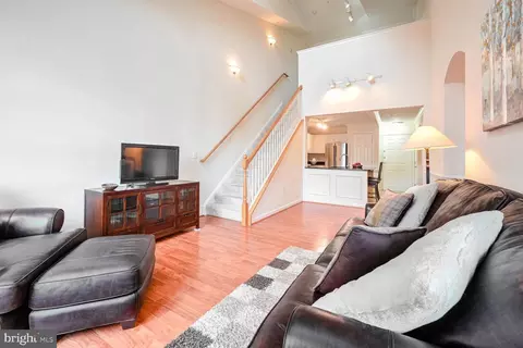 17 Granite Pl #499, Gaithersburg, MD 20878