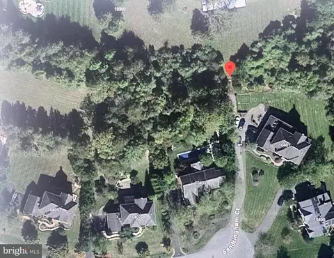 10305 Sandringham Ct, Potomac, MD 20854