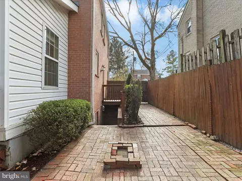 Exterior - 808 Malcolm Dr, Silver Spring, MD 20901 photo 8 of 12