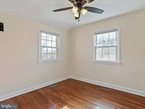 Bedroom - 808 Malcolm Dr, Silver Spring, MD 20901 photo 2 of 7