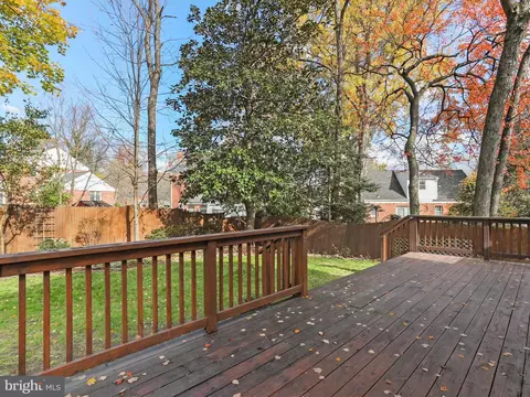 Exterior - 808 Malcolm Dr, Silver Spring, MD 20901 photo 4 of 12