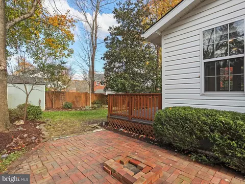 Exterior - 808 Malcolm Dr, Silver Spring, MD 20901 photo 9 of 12