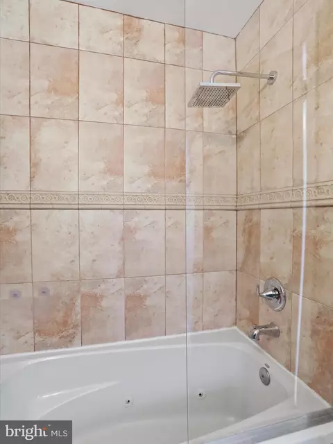 Bath - 808 Malcolm Dr, Silver Spring, MD 20901 photo 3 of 5