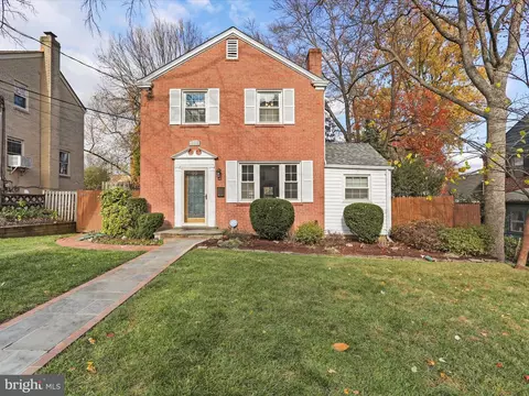 Exterior - 808 Malcolm Dr, Silver Spring, MD 20901 photo 11 of 12