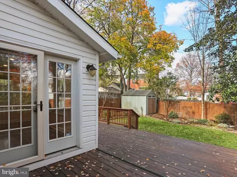 Exterior - 808 Malcolm Dr, Silver Spring, MD 20901 photo 2 of 12