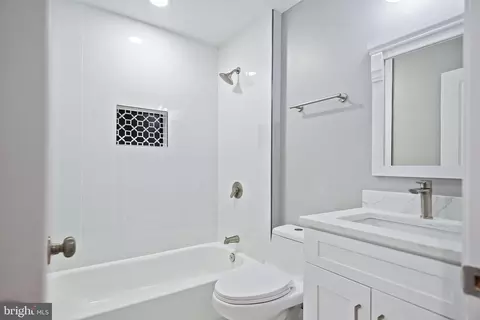 823 Malibu Dr, Silver Spring, MD 20901 photo 18