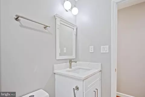 823 Malibu Dr, Silver Spring, MD 20901 photo 19