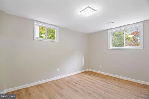 823 Malibu Dr, Silver Spring, MD 20901 photo 39