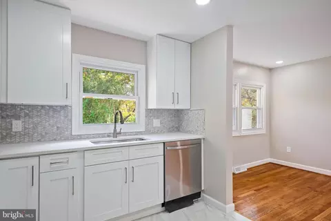 823 Malibu Dr, Silver Spring, MD 20901 photo 11