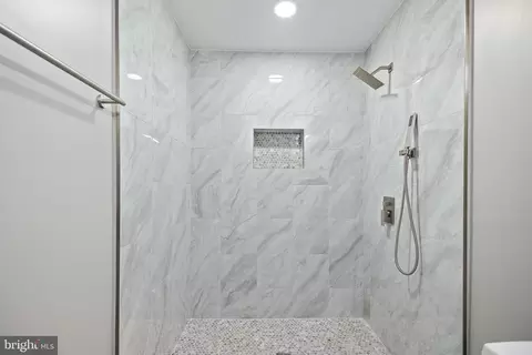 823 Malibu Dr, Silver Spring, MD 20901 photo 44