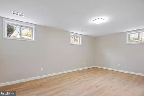823 Malibu Dr, Silver Spring, MD 20901 photo 35