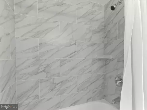 Bath - 9913 Markham St, Silver Spring, MD 20901 photo 4 of 5