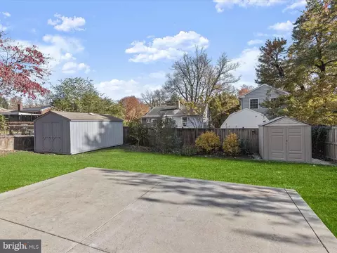 Exterior - 9913 Markham St, Silver Spring, MD 20901 photo 3 of 4