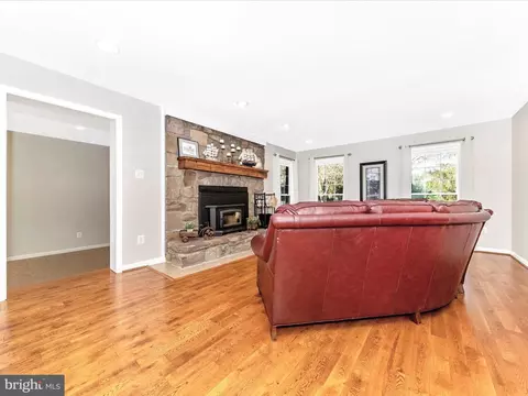 15121 Sugarland Rd, Poolesville, MD 20837 photo 13