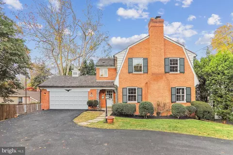 3705 E West Hwy, Chevy Chase, MD 20815