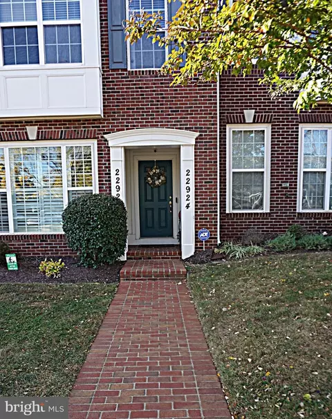 22922 Newcut Rd #2251, Clarksburg, MD 20871