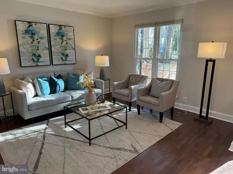 Living - 21 Habersham Ct, Silver Spring, MD 20906 photo 2 of 5