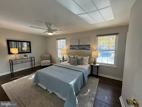 Bedroom - 21 Habersham Ct, Silver Spring, MD 20906 photo 6 of 8