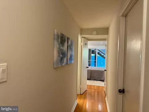 Entry Way - 21 Habersham Ct, Silver Spring, MD 20906 photo 4 of 4