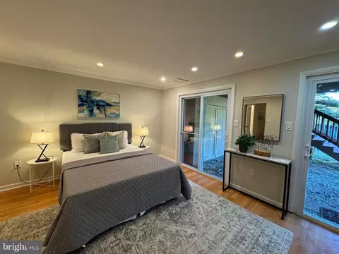 Bedroom - 21 Habersham Ct, Silver Spring, MD 20906 photo 2 of 8