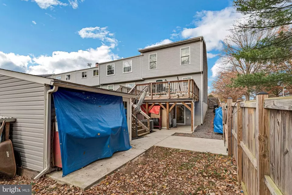 Exterior - 9200 Oriole Pl, Gaithersburg, MD 20879 photo 5 of 6