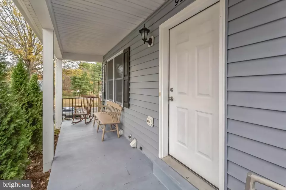 Exterior - 9200 Oriole Pl, Gaithersburg, MD 20879 photo 1 of 6