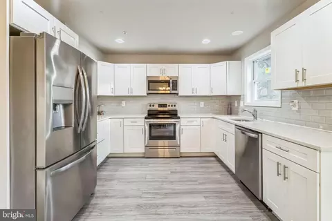 Kitchen - 9200 Oriole Pl, Gaithersburg, MD 20879 photo 1 of 1