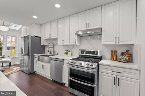 Kitchen - 2818 Strauss Ter, Silver Spring, MD 20904 photo 3 of 4