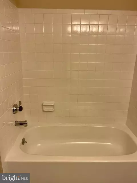 15316 Pine Orchard Dr #82-2J, Silver Spring, MD 20906 photo 10