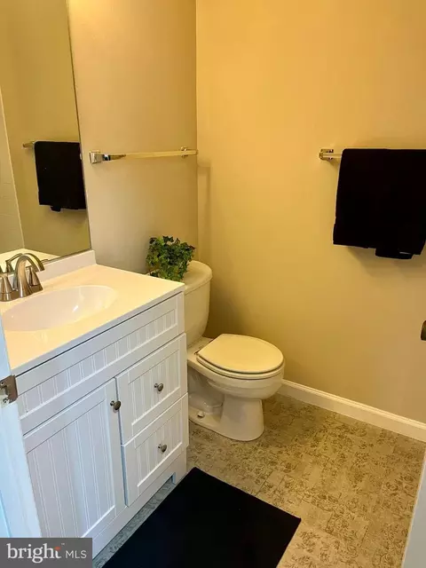 15316 Pine Orchard Dr #82-2J, Silver Spring, MD 20906 photo 9