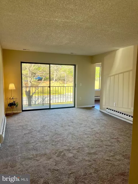 15316 Pine Orchard Dr #82-2J, Silver Spring, MD 20906 photo 2
