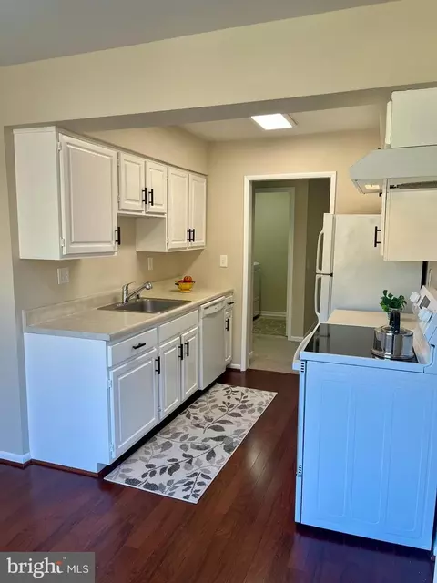 15316 Pine Orchard Dr #82-2J, Silver Spring, MD 20906 photo 4