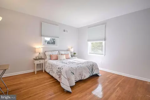 Bedroom - 810 Downs Dr, Silver Spring, MD 20904 photo 1 of 4